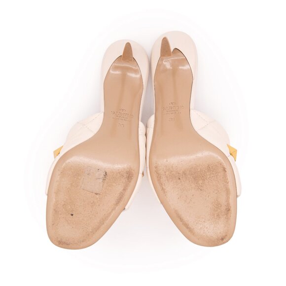 VALENTINO GARAVANI Ivory Nappa Quilted Roman Stud 65mm Leather Slide Sandals EU - Picture 9 of 15